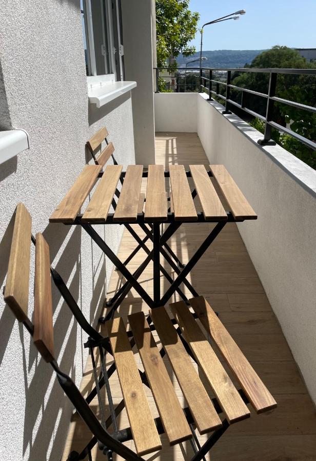 Vanquish Central Apartment Варна Екстер'єр фото