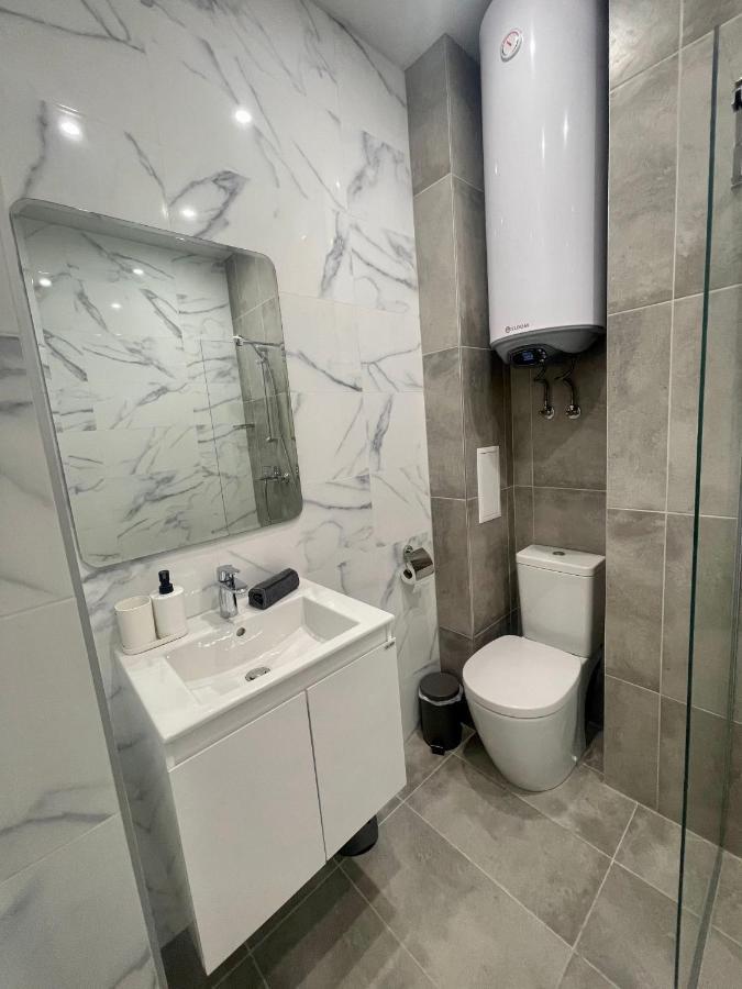 Vanquish Central Apartment Варна Екстер'єр фото