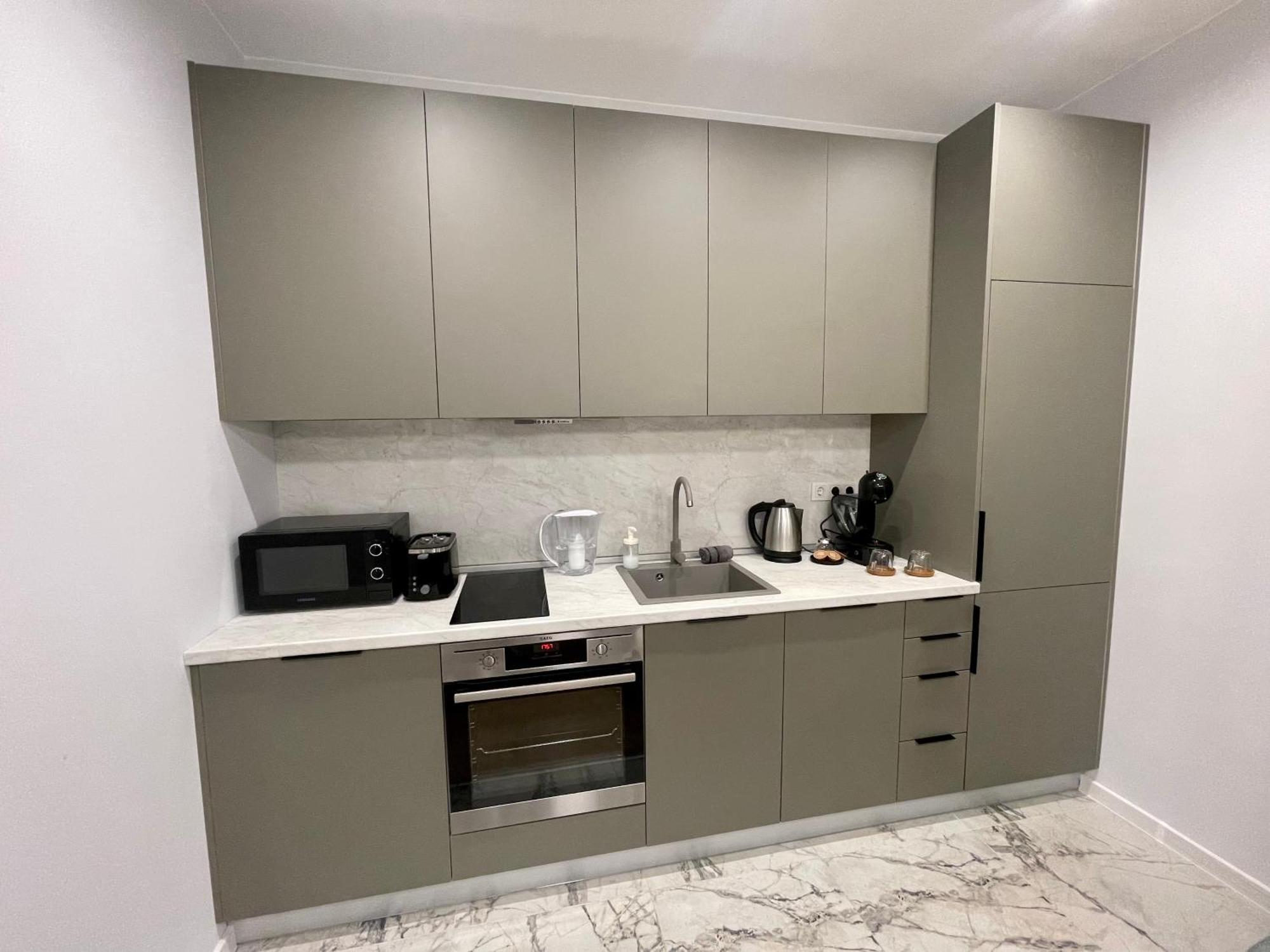 Vanquish Central Apartment Варна Екстер'єр фото