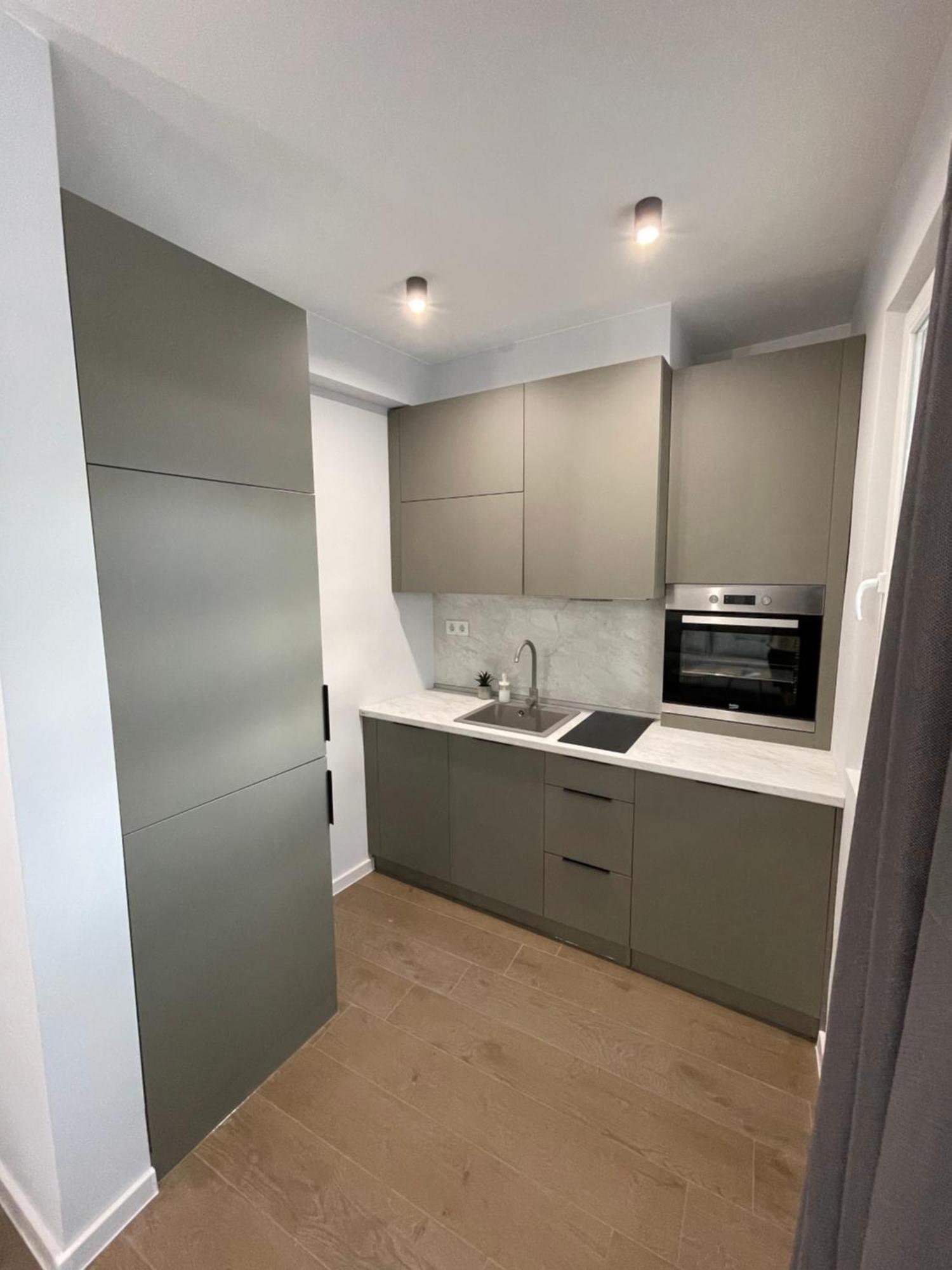 Vanquish Central Apartment Варна Екстер'єр фото