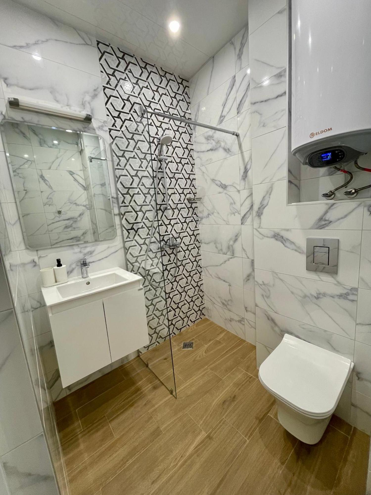 Vanquish Central Apartment Варна Екстер'єр фото